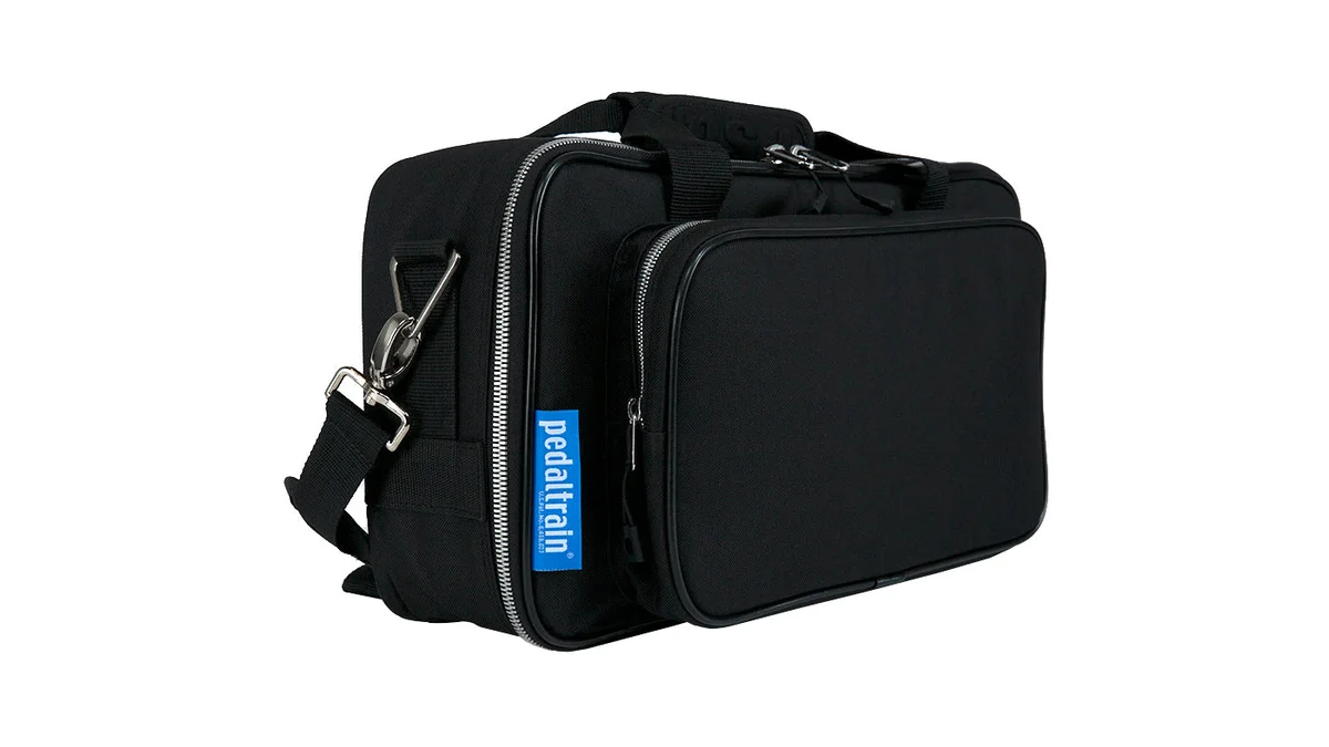 Deluxe MX Soft Case for Metro 16