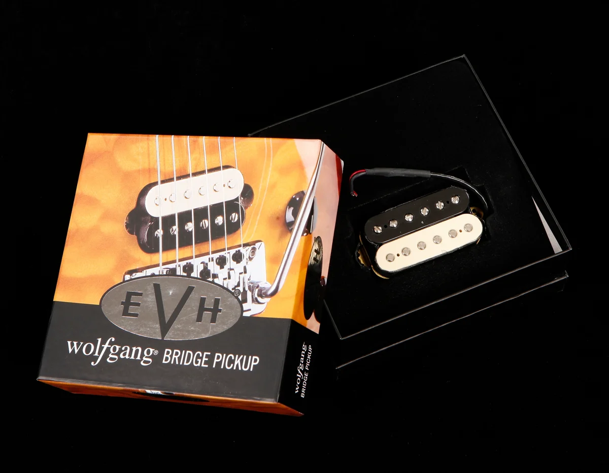 Wolfgang Bridge Pickup, Black and White