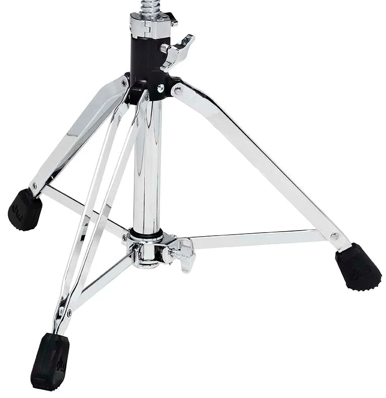 9000 Series Round Top Throne