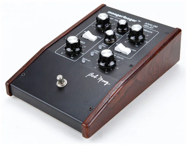 MF-104 Analog Delay