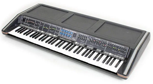 Polymoog 203a
