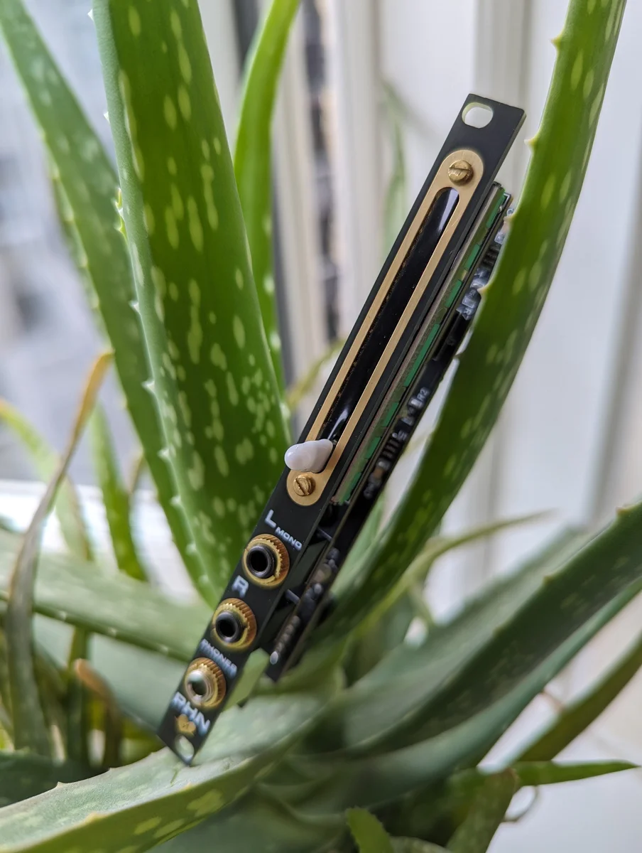 Line Level Output and Headphone Preamp